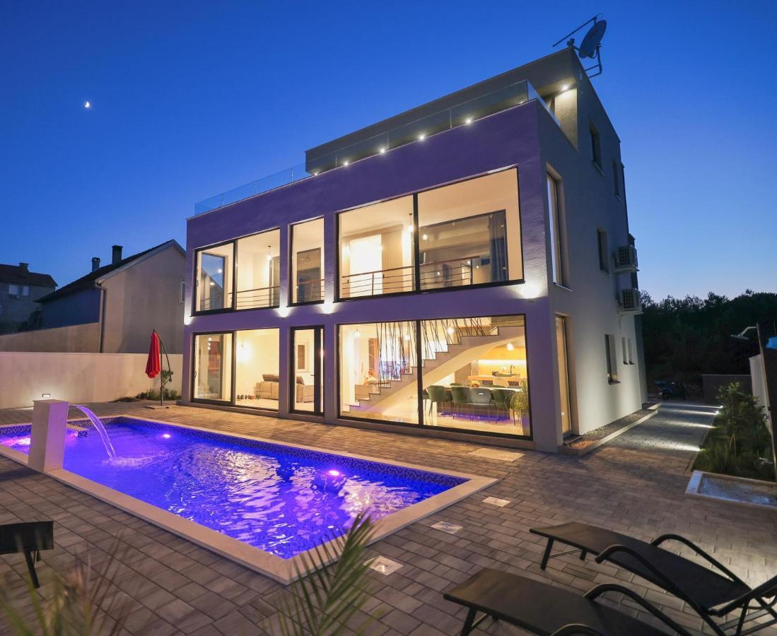 Rhapsody In Green - Luxury Villa In Zadar Crno ภายนอก รูปภาพ