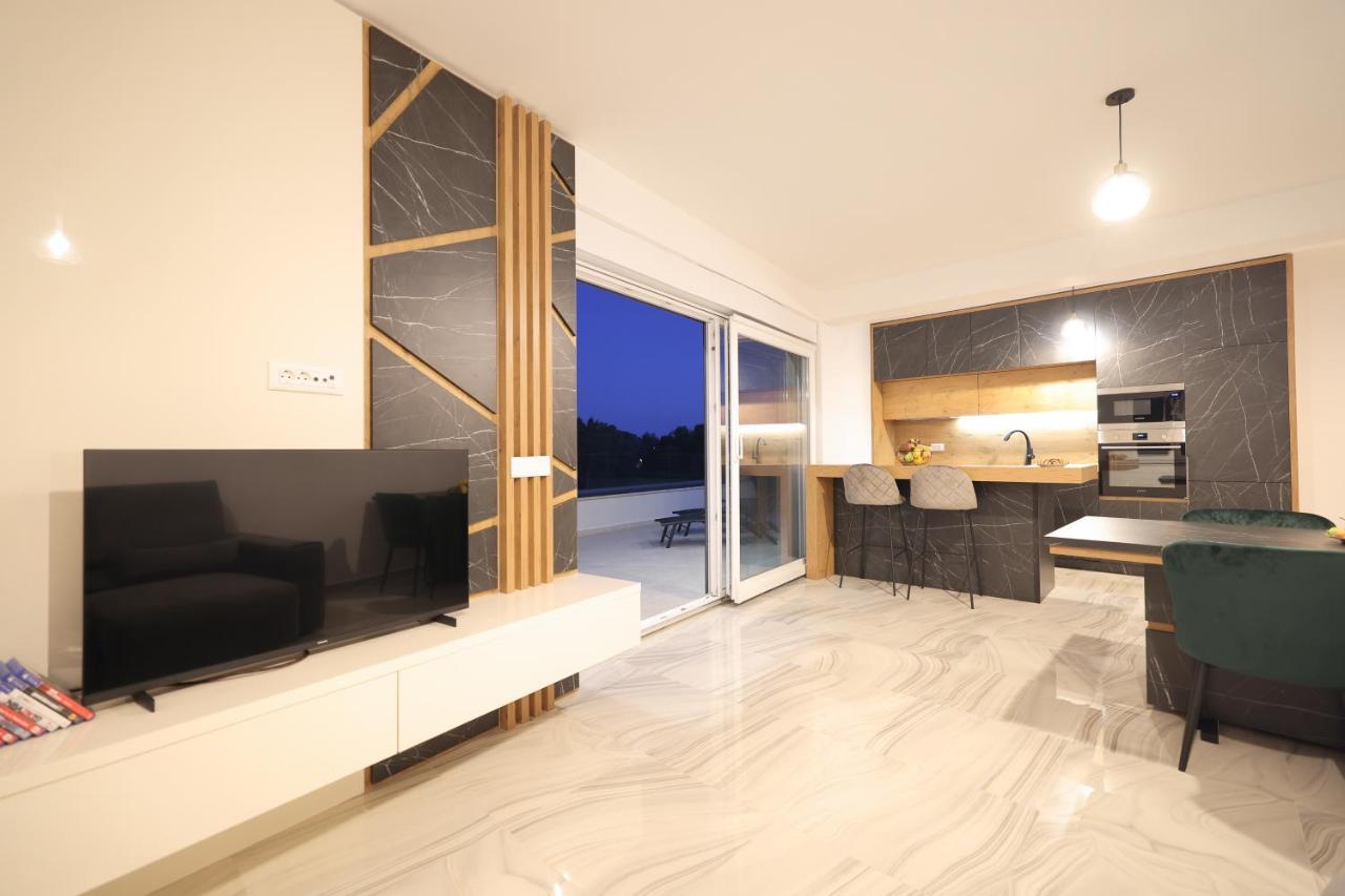 Rhapsody In Green - Luxury Villa In Zadar Crno ภายนอก รูปภาพ